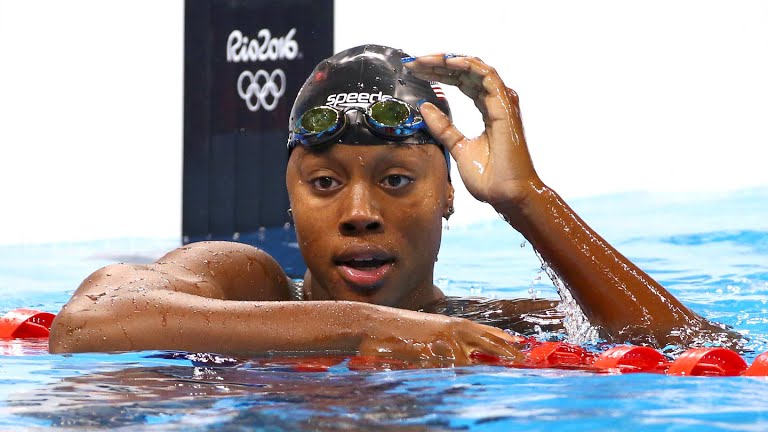 Simone Manuel made history in the pool 1